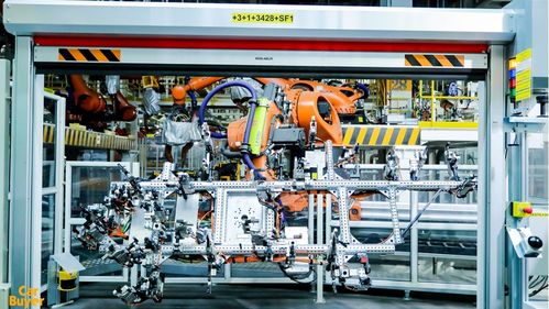 大眾首款純電SUV震撼登場 續(xù)航高達(dá)550公里，傳統(tǒng)車企電動(dòng)化轉(zhuǎn)型加速